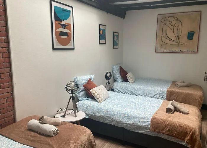 Charme Authentique A Corbas - Authentic Charm In Corbas - 120M2 Of Comfort-6 Personnes